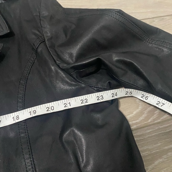 Seville Black Leather Trench Coat Size 44R - Picture 14 of 15